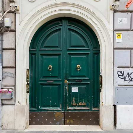 شقة Classy 2-bdr In Termini District *