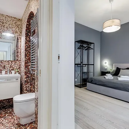 Classy 2-bdr In Termini District Lejlighed